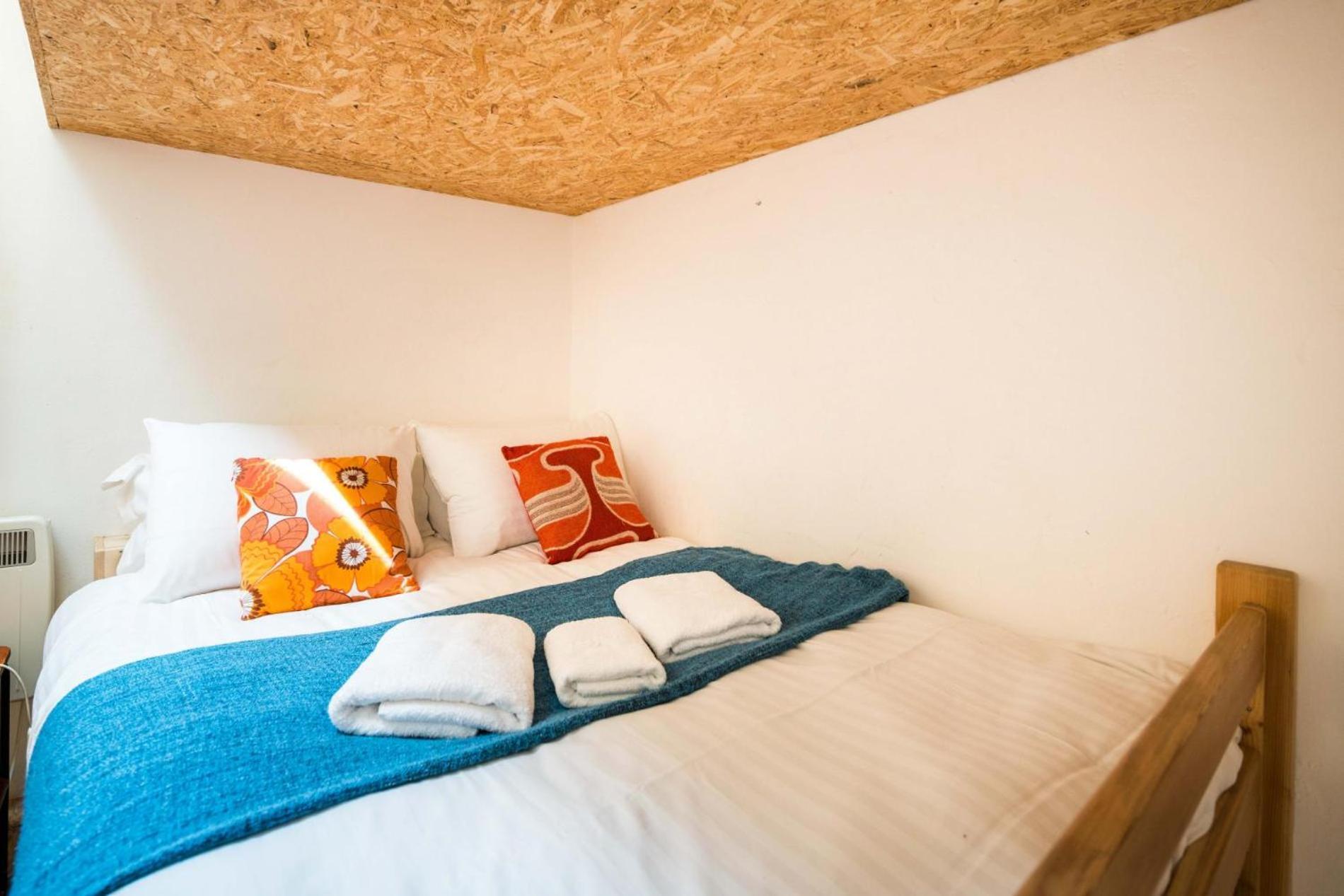 Апартаменти Cute House In Soho - Full Ac, Quiet And Unique! Лондон Екстер'єр фото